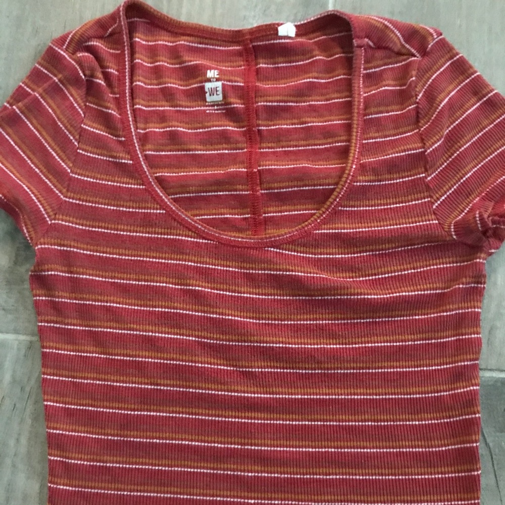 U neck semi crop top